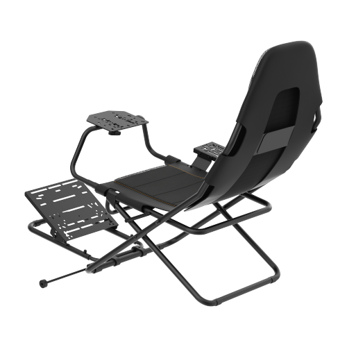 Vista trasera del cockpit con silla y soportes ajustables